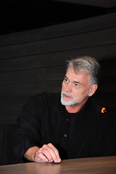 Swiss Art Talks: Daniel Schwartz  While the Fires Burn